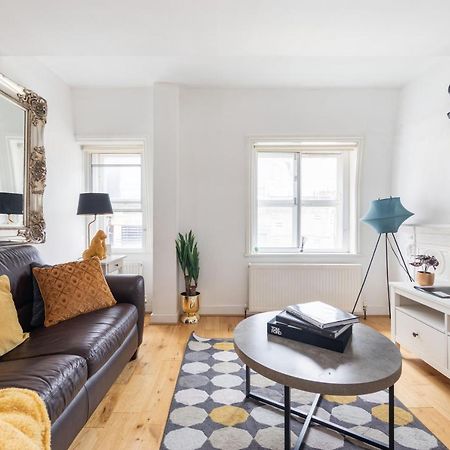 Spacious 1 Bed Oxford Street Apartment - Sleeps 4 لندن المظهر الخارجي الصورة